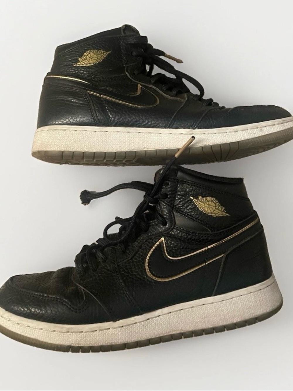 Nike Air Jordan 1 Retro High OG Black Metallic Gold GS 6.5Y 575441-032